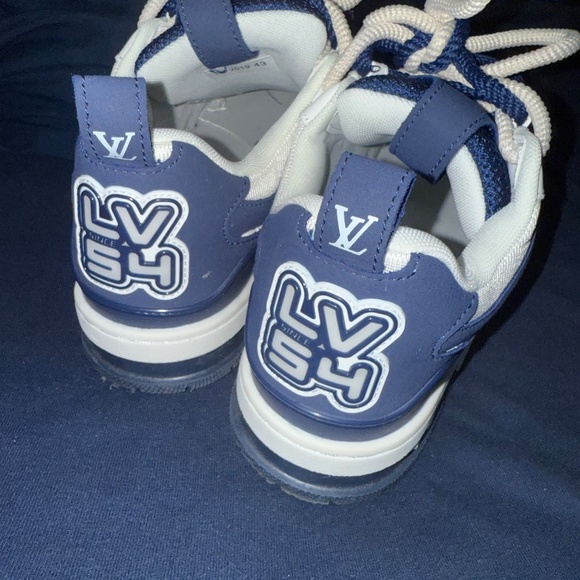 Skate Shoe - Picture 4 of 5